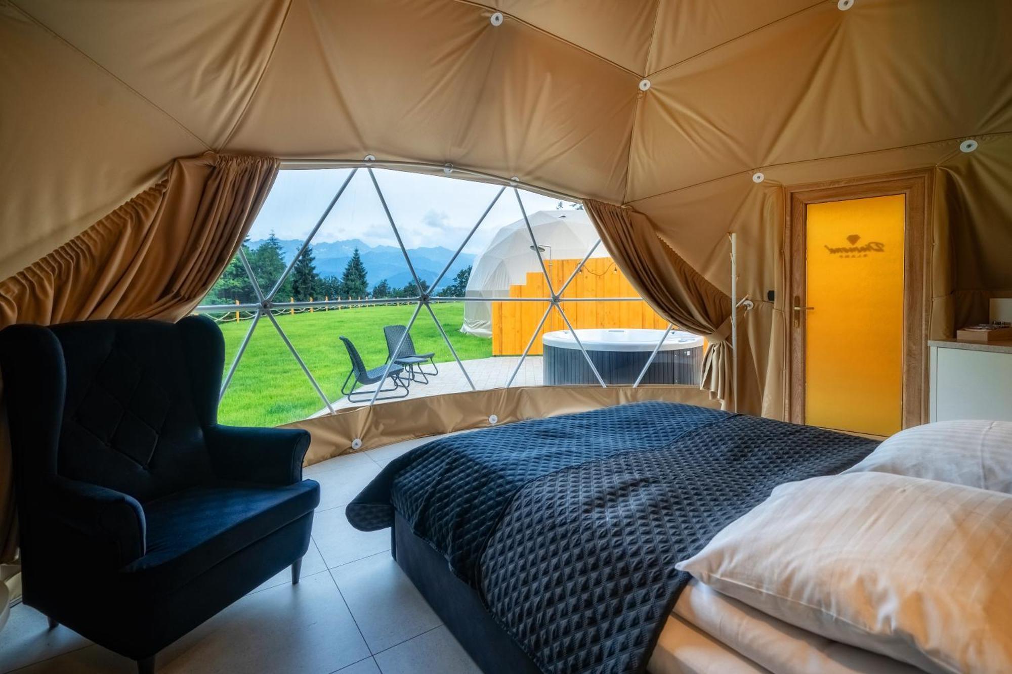 Diamond Glamp & Jacuzzi