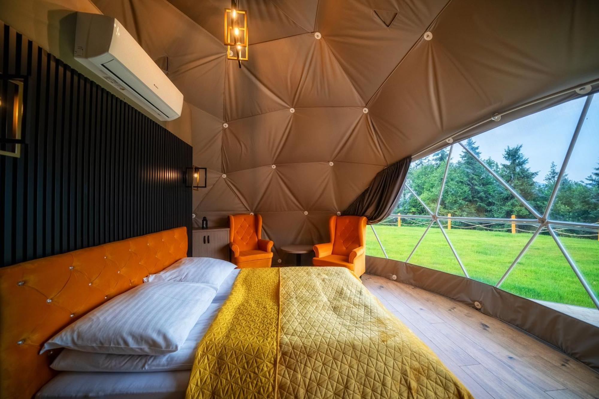 Diamond Glamp & Jacuzzi