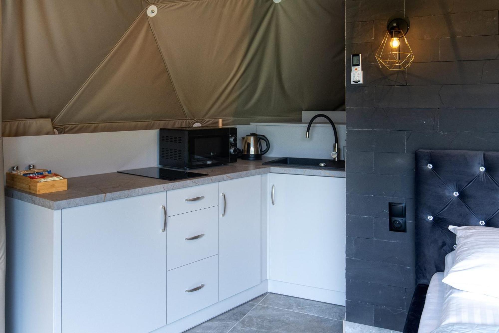 Diamond Glamp & Jacuzzi Luxuszelt Zakopane